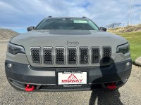 2019-jeep-cherokee-3801c-2.jpg